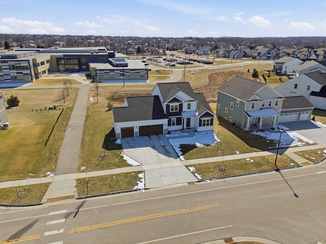 1543 N Thompson Road, Sun Prairie, WI 53590