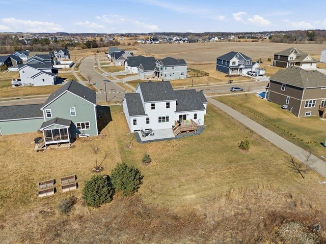 1543 N Thompson Road, Sun Prairie, WI 53590