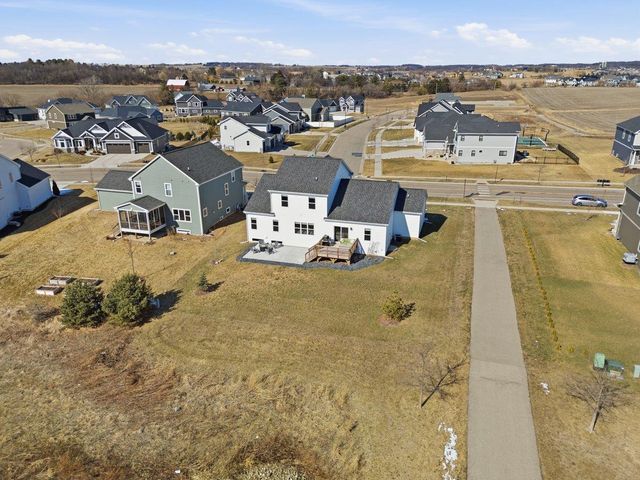 1543 N Thompson Road, Sun Prairie, WI 53590