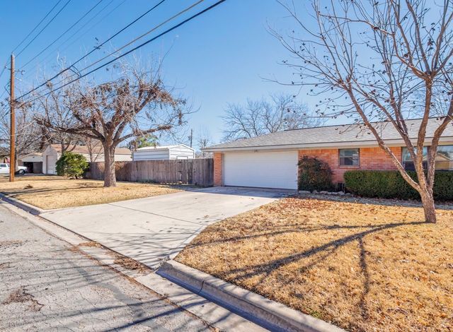 1 Alpine Court, Brownwood, TX 76801