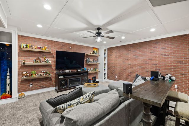 418 W High Road, Norwalk, IA 50211