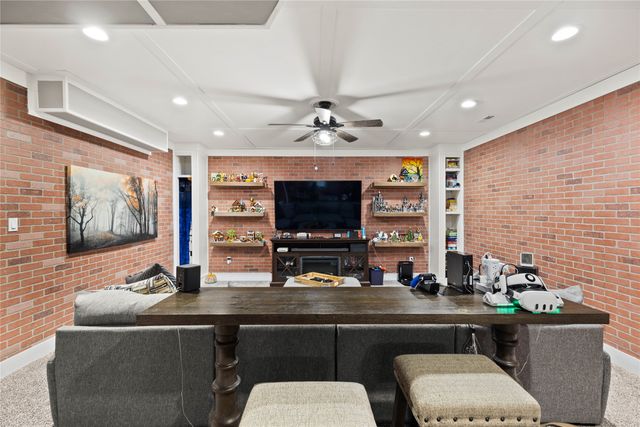 418 W High Road, Norwalk, IA 50211