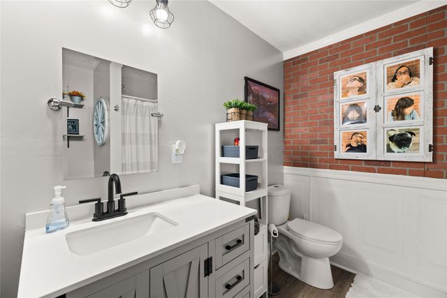 418 W High Road, Norwalk, IA 50211