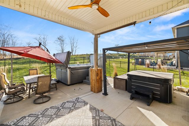 418 W High Road, Norwalk, IA 50211