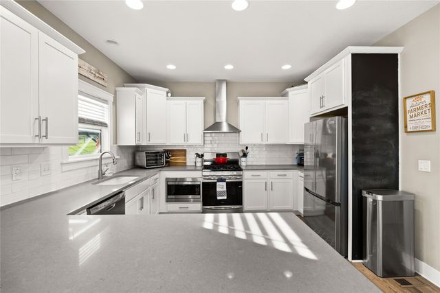 418 W High Road, Norwalk, IA 50211