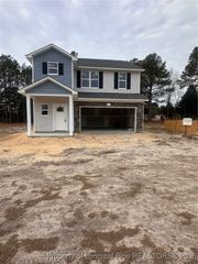 212 Nandina Road, Raeford, NC 28376