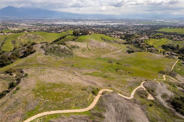 13 OLD CARBON CANYON, Chino Hills, CA 91709