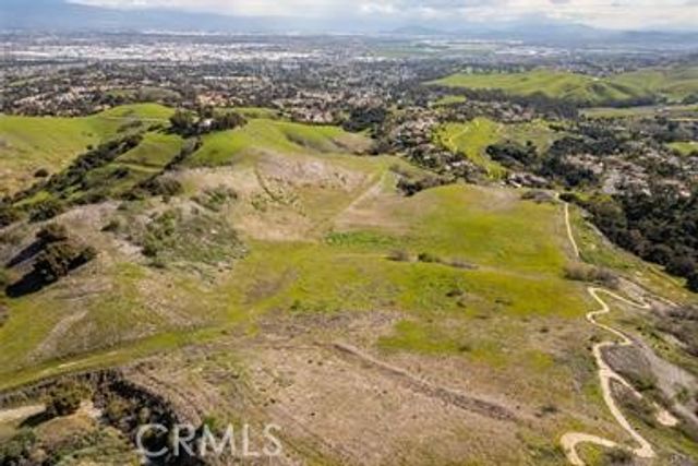 13 OLD CARBON CANYON, Chino Hills, CA 91709