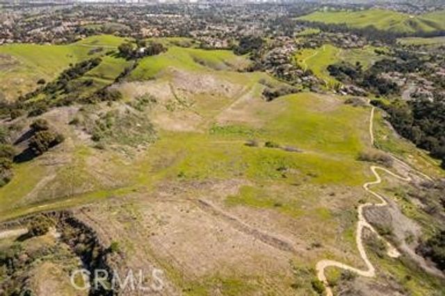 13 OLD CARBON CANYON, Chino Hills, CA 91709