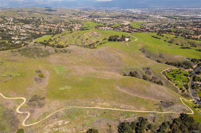 13 OLD CARBON CANYON, Chino Hills, CA 91709