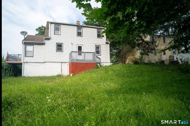 6 Harry Drive, West Haven, CT 06516