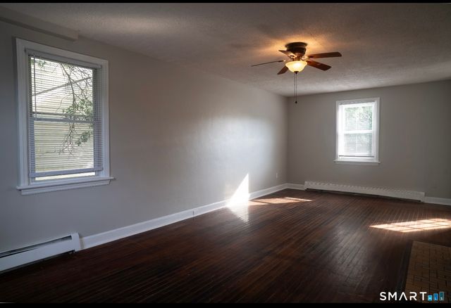 6 Harry Drive, West Haven, CT 06516