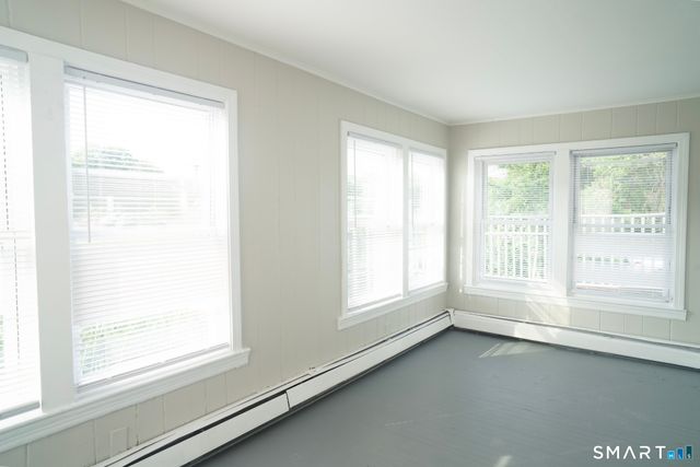6 Harry Drive, West Haven, CT 06516