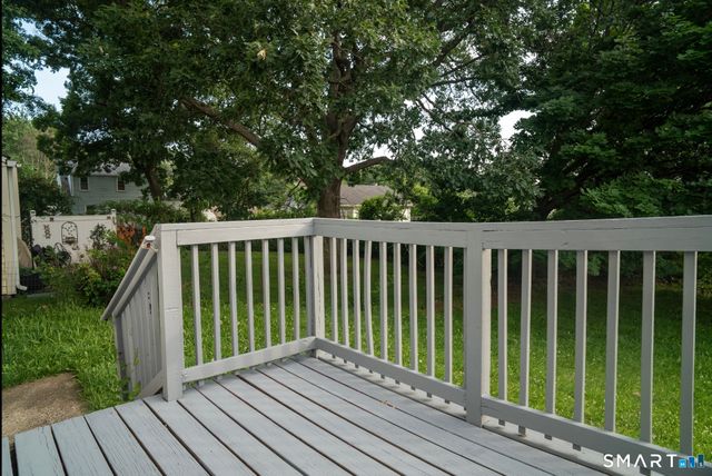 6 Harry Drive, West Haven, CT 06516
