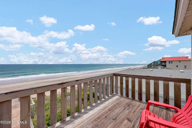 608 S Shore Drive, Surf City, NC 28445