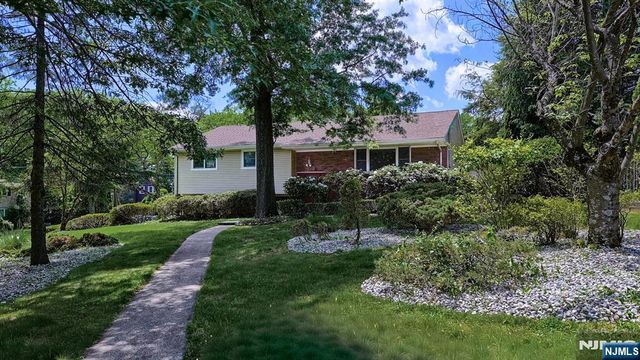 277 French Hill Road, Wayne, NJ 07470