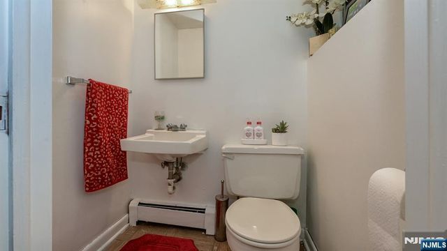 277 French Hill Road, Wayne, NJ 07470