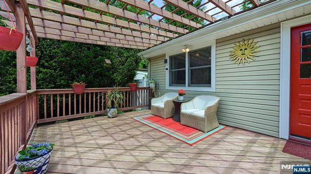 277 French Hill Road, Wayne, NJ 07470