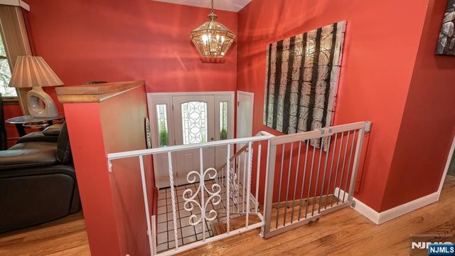 277 French Hill Road, Wayne, NJ 07470