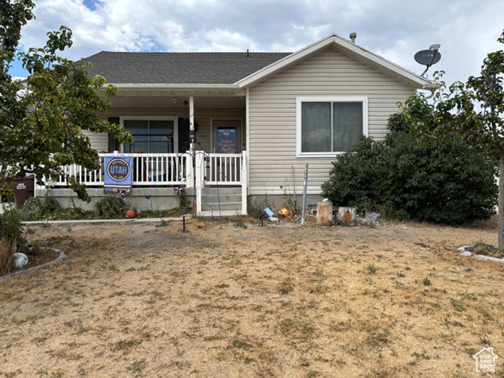 1335 E HARRIER ST, Eagle Mountain, UT 84005