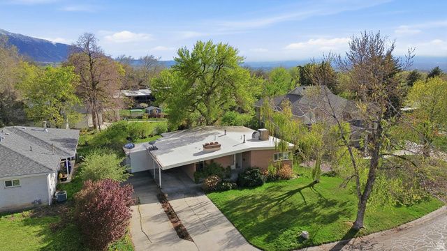 2676 E CAPRICORN WAY, Salt Lake City, UT 84124