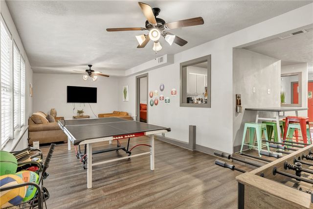 102 Moss Street, College Station, TX 77840