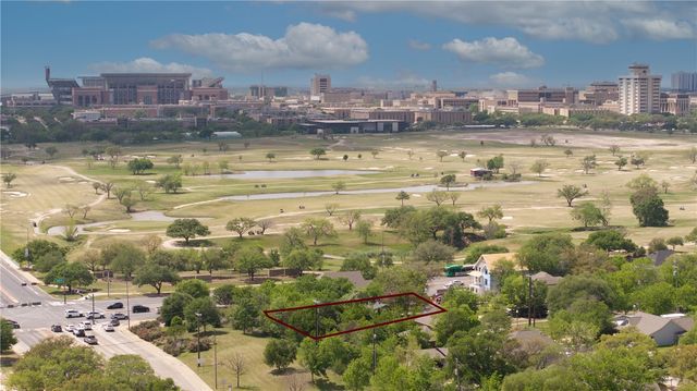 102 Moss Street, College Station, TX 77840