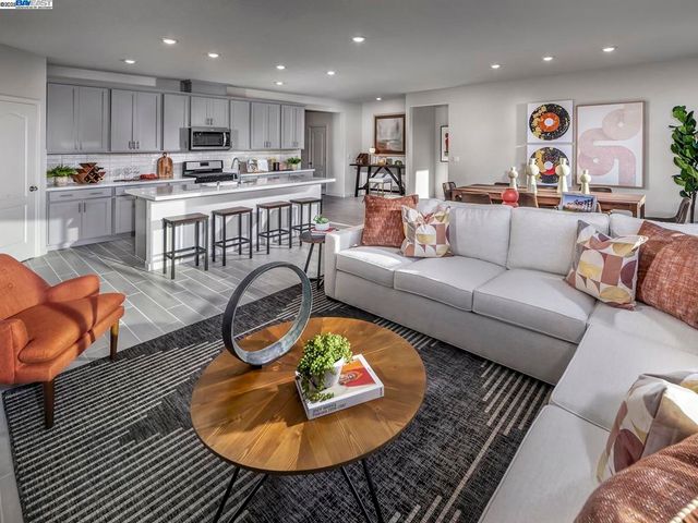 5240 Kestrel St, Antioch, CA 94531