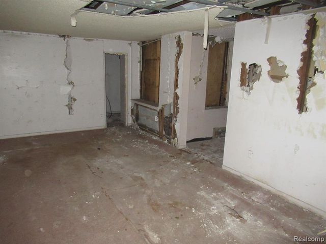 2987 Gladstone Street, Detroit, MI 48206