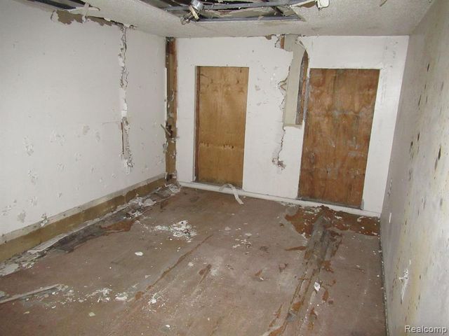 2987 Gladstone Street, Detroit, MI 48206