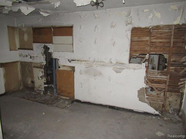 2987 Gladstone Street, Detroit, MI 48206