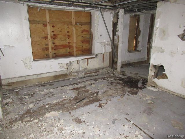 2987 Gladstone Street, Detroit, MI 48206