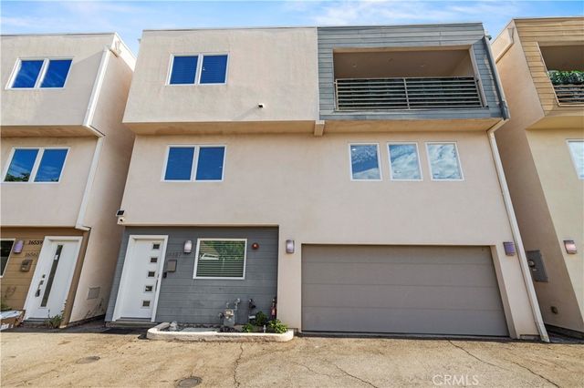 16557 Vine Terrace, Van Nuys, CA 91406