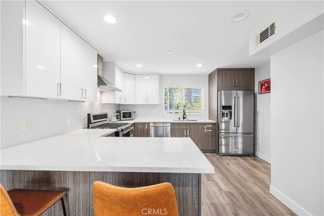 16557 Vine Terrace, Van Nuys, CA 91406