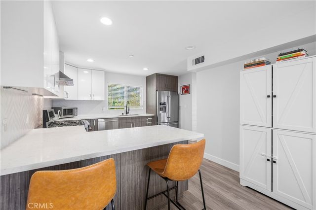 16557 Vine Terrace, Van Nuys, CA 91406