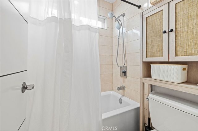 16557 Vine Terrace, Van Nuys, CA 91406