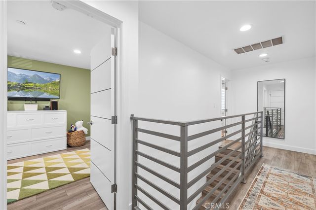 16557 Vine Terrace, Van Nuys, CA 91406