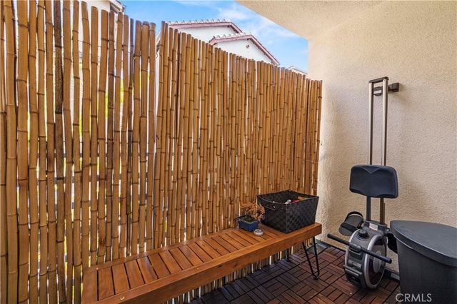 16557 Vine Terrace, Van Nuys, CA 91406