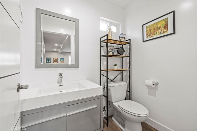 16557 Vine Terrace, Van Nuys, CA 91406