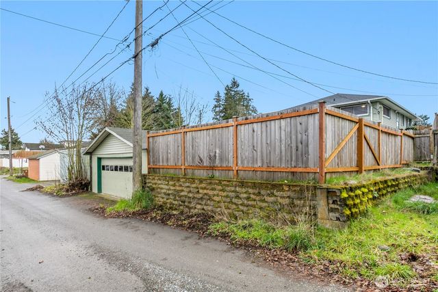 5031 S State St, Tacoma, WA 98409