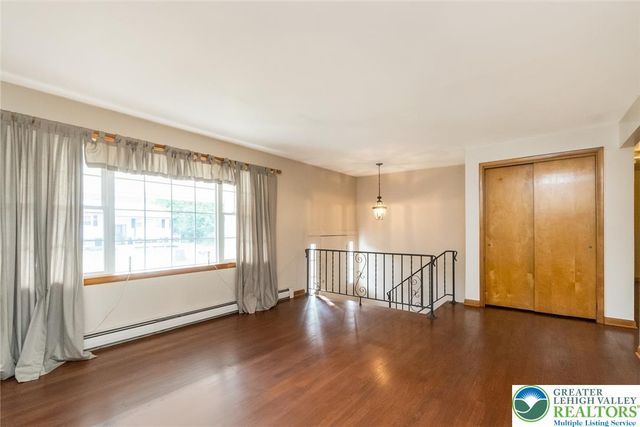 2132 Clearview Avenue, Stroud Twp, PA 18360