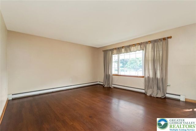 2132 Clearview Avenue, Stroud Twp, PA 18360