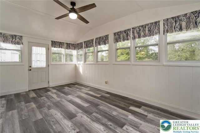 2132 Clearview Avenue, Stroud Twp, PA 18360