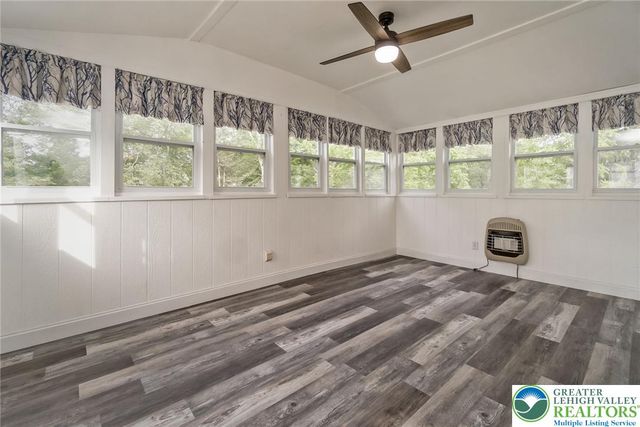 2132 Clearview Avenue, Stroud Twp, PA 18360