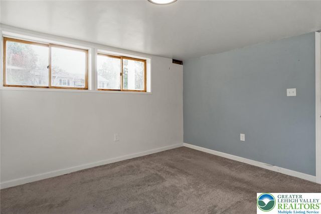 2132 Clearview Avenue, Stroud Twp, PA 18360