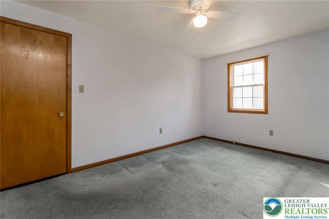 2132 Clearview Avenue, Stroud Twp, PA 18360