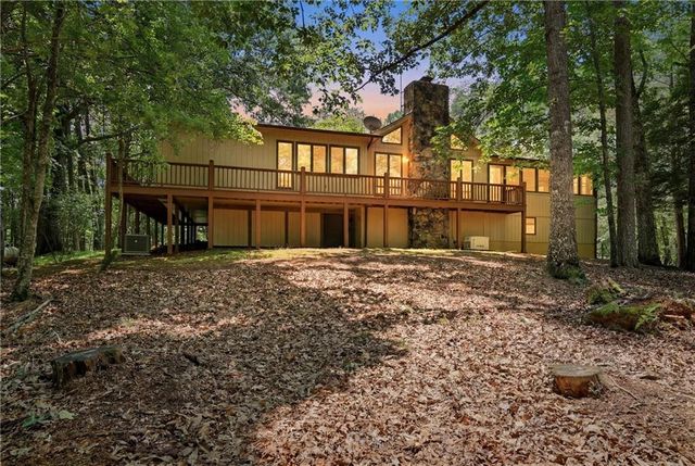 925 Horseshoe Bend Road, Dahlonega, GA 30533
