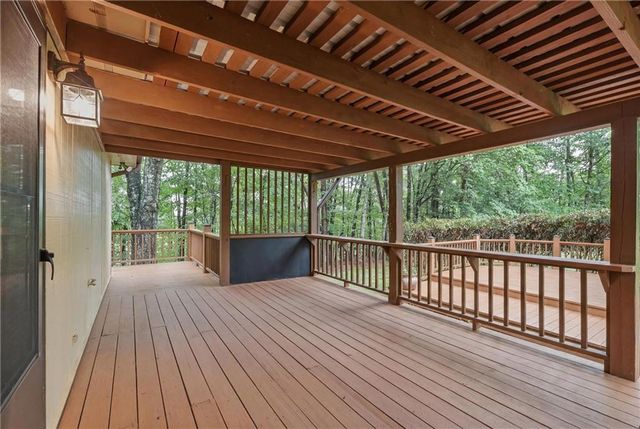 925 Horseshoe Bend Road, Dahlonega, GA 30533