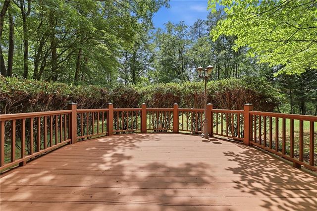 925 Horseshoe Bend Road, Dahlonega, GA 30533