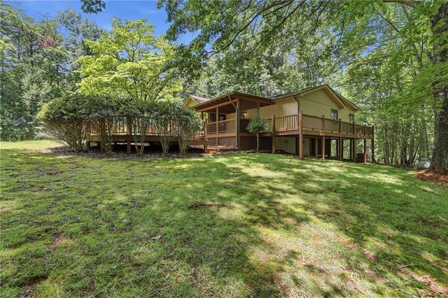 925 Horseshoe Bend Road, Dahlonega, GA 30533